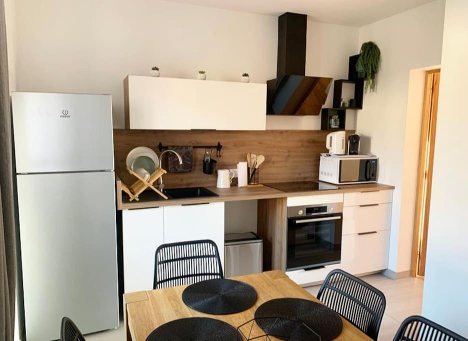 Maison Climatisee Toute Equipee Montchanin Bagian luar foto